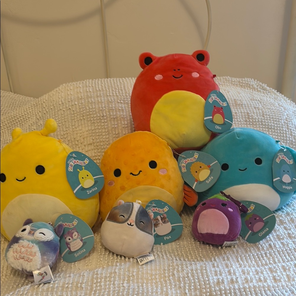 Lot of 7 squishmallows
Used, but with tags